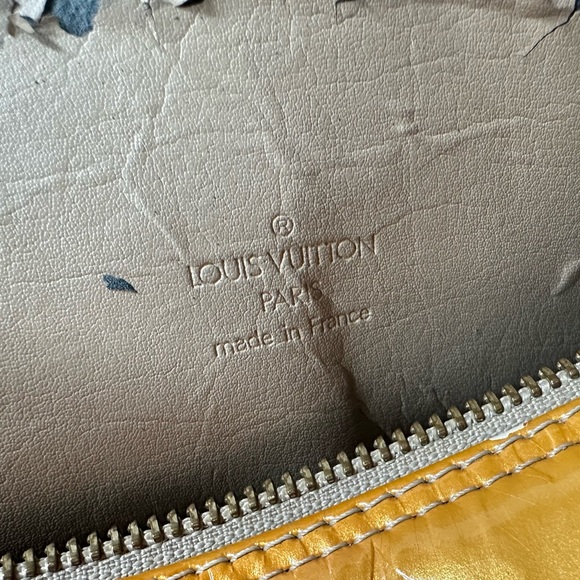 Louis Vuitton Monogram Yellow Vernis Bedford Barrel Bag - Picture 12 of 13